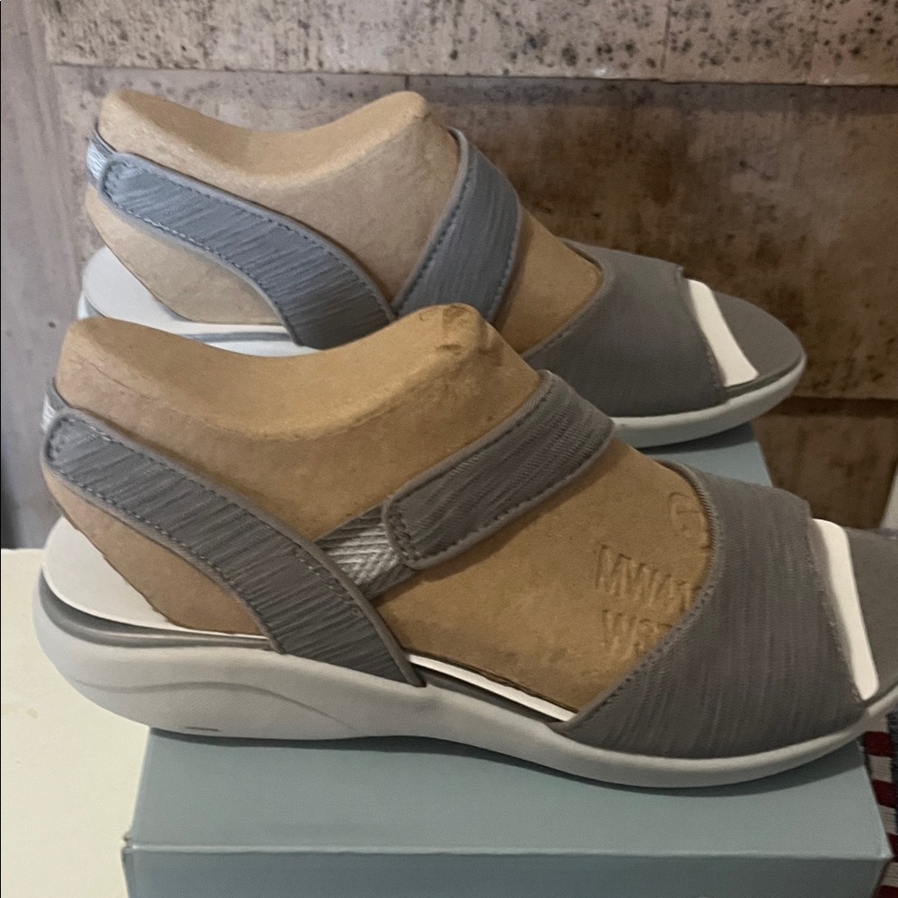 Brand new Lifestride air step Shoes - Picture 2 of 5